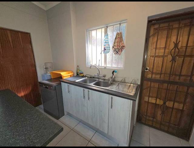 3 BEDROOM PROPERTY TO RENT IN VILLIERIA